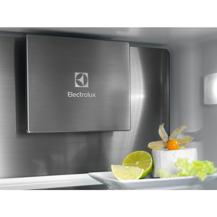 Electrolux - Integreeritav külmik-sügavkülmik - ENCMUSP9S