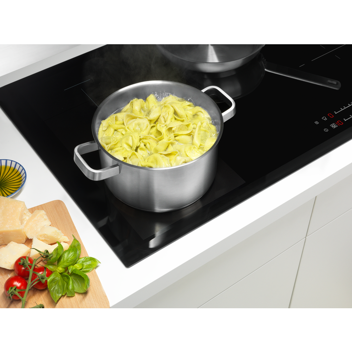 Electrolux - Panni ja kastrulite komplekt - E3SS