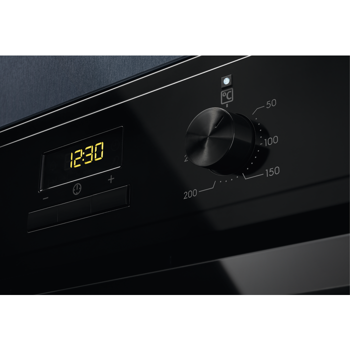 Electrolux - Ahi - EOF3H50BK