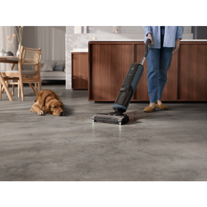 Electrolux - Wet & Dry juhtmeta tolmuimeja - EW81U3DB