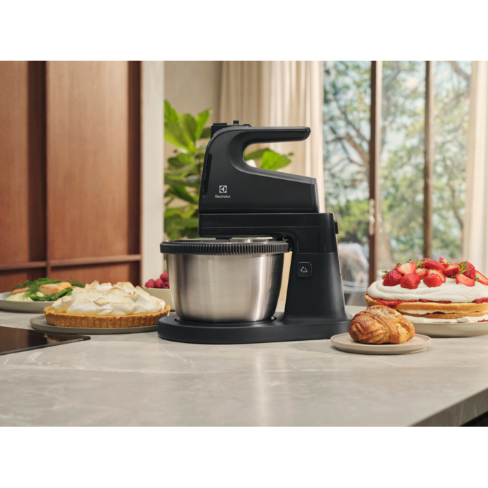 Electrolux - Käsimikser - ESM4B
