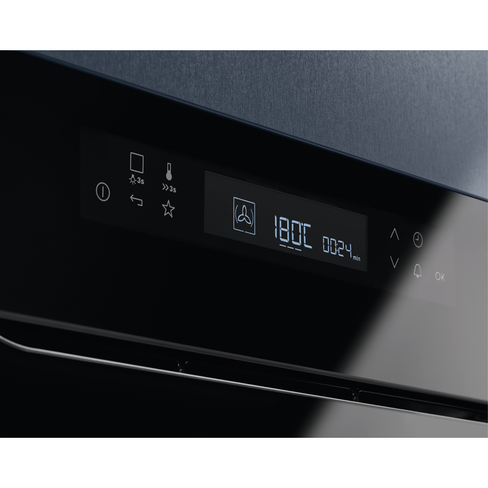 Electrolux - Ahi - EOE7P31Z