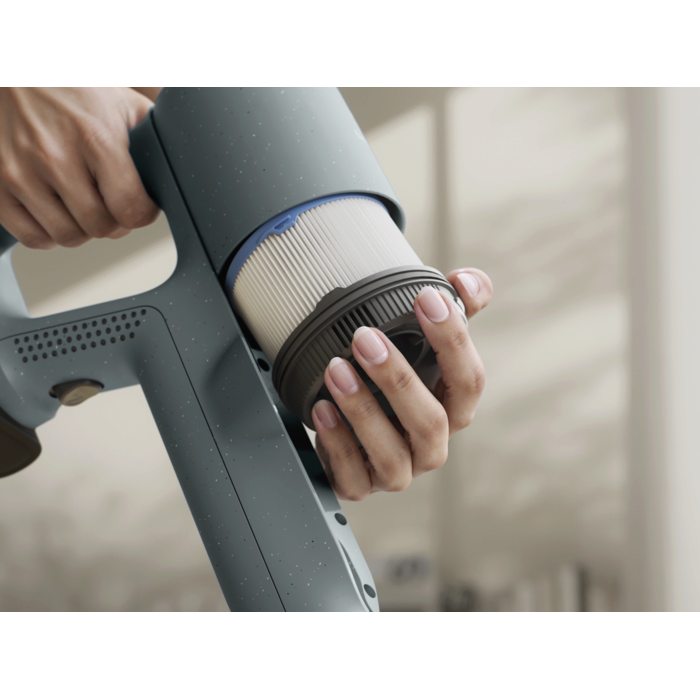 Reusable, washable post-motor filter that enhances filtration performance and releases clean air into your home.