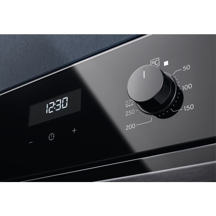 Electrolux - Ahi - EOE5C71Z