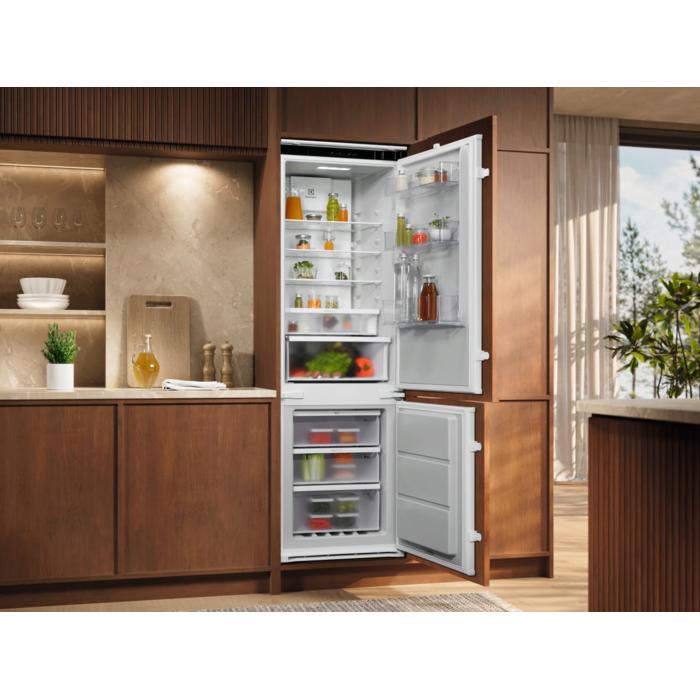 Electrolux - Integreeritav külmik-sügavkülmik - E6MNTE18S