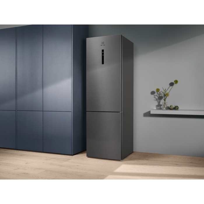 Electrolux - Külmik-sügavkülmik - LNT7ME36X3