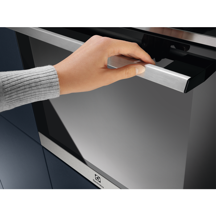 Electrolux - Ahi - EOC5E70X