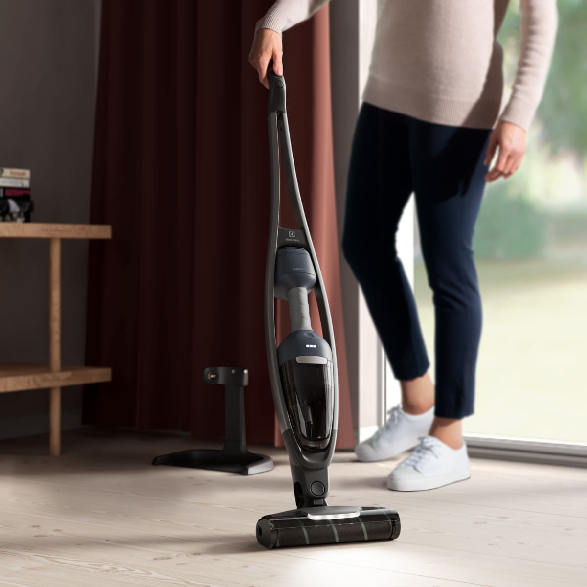 Electrolux - Juhtmeta varstolmuimejad - ES62CP25DB