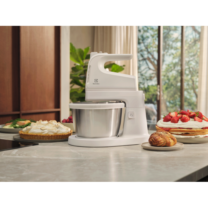 Electrolux - Käsimikser - ESM4W