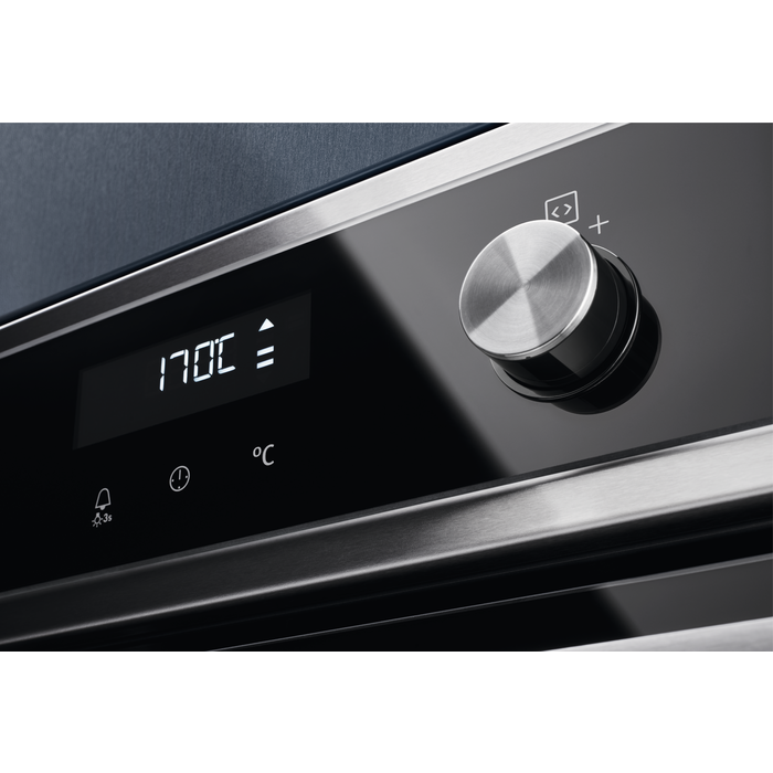 Electrolux - Ahi - EOC6P71X