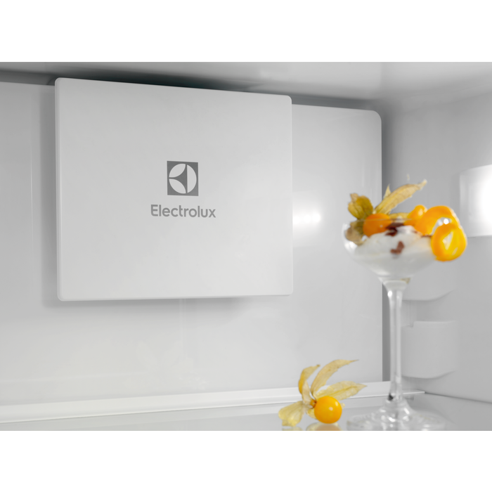 Electrolux - Integreeritav külmik-sügavkülmik - E6MNTE18S