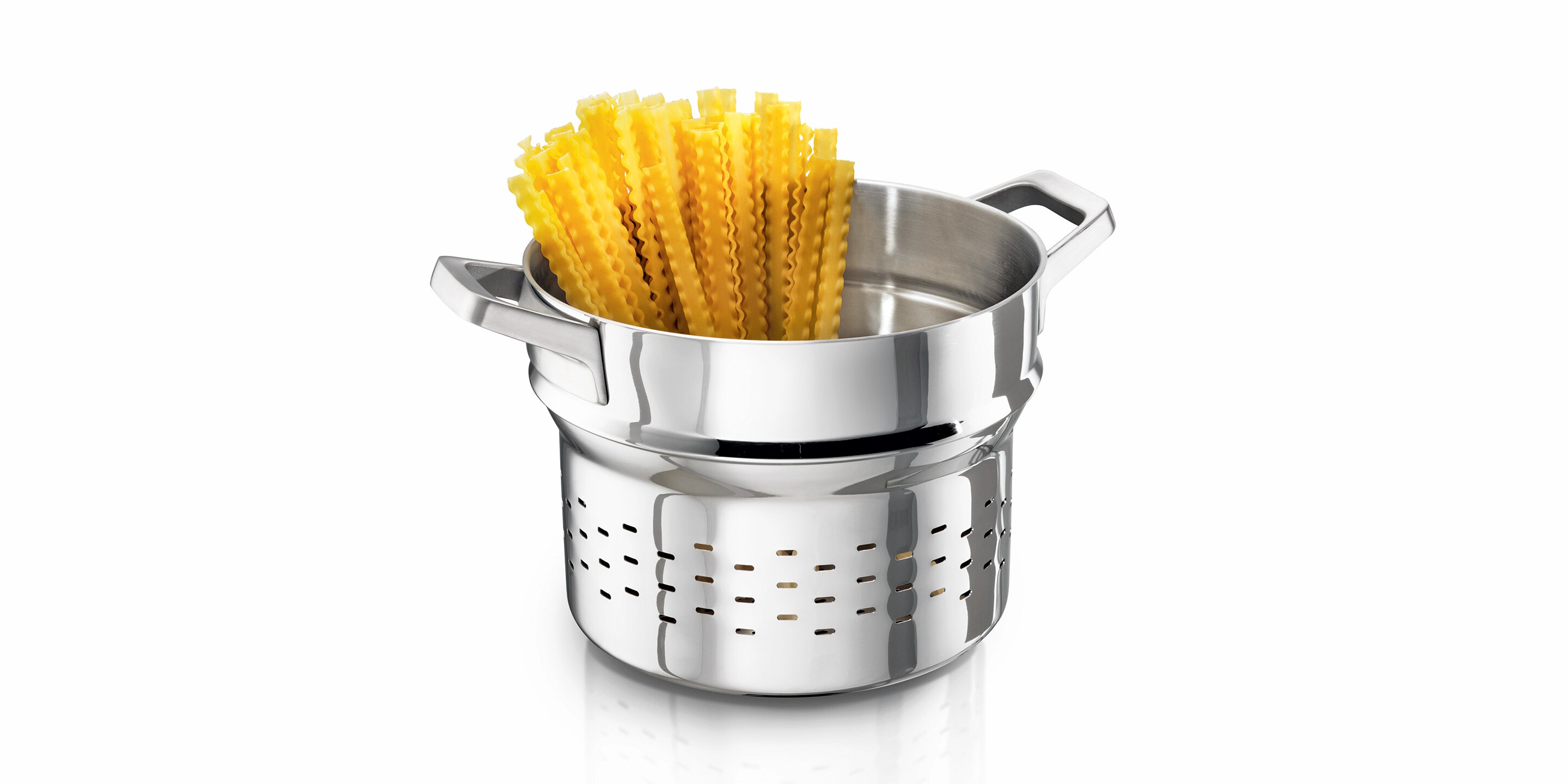 Stockpot pasta valmistamiseks ja kurnamiseks