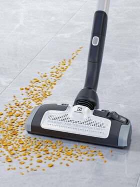 UltraSilencer Zen maisihelbeid eemaldamas